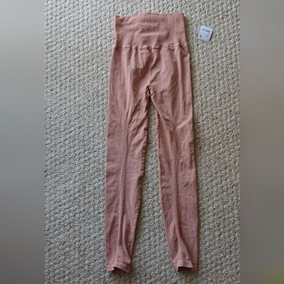 Free People Movement Good Karma High Rise Leggings in Desert Dune size XS/S - Picture 3 of 12
